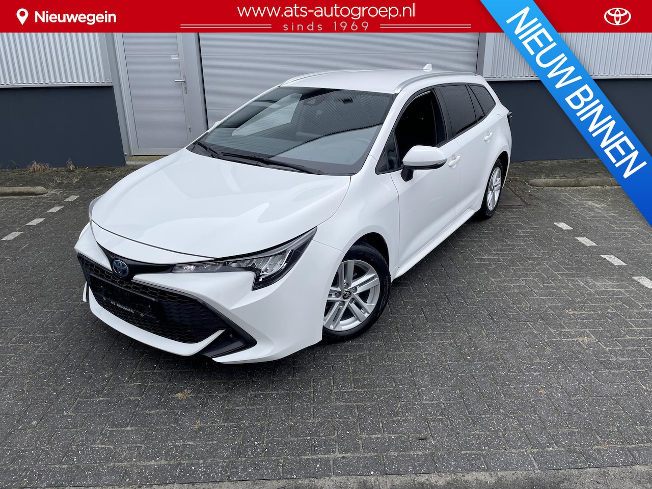 Toyota Corolla Touring Sports - 1.8 Hybrid Active | Grijs kenteken | stuur-, stoel- en voorruit verwarming | Lichtmetalen - AutoWereld.nl