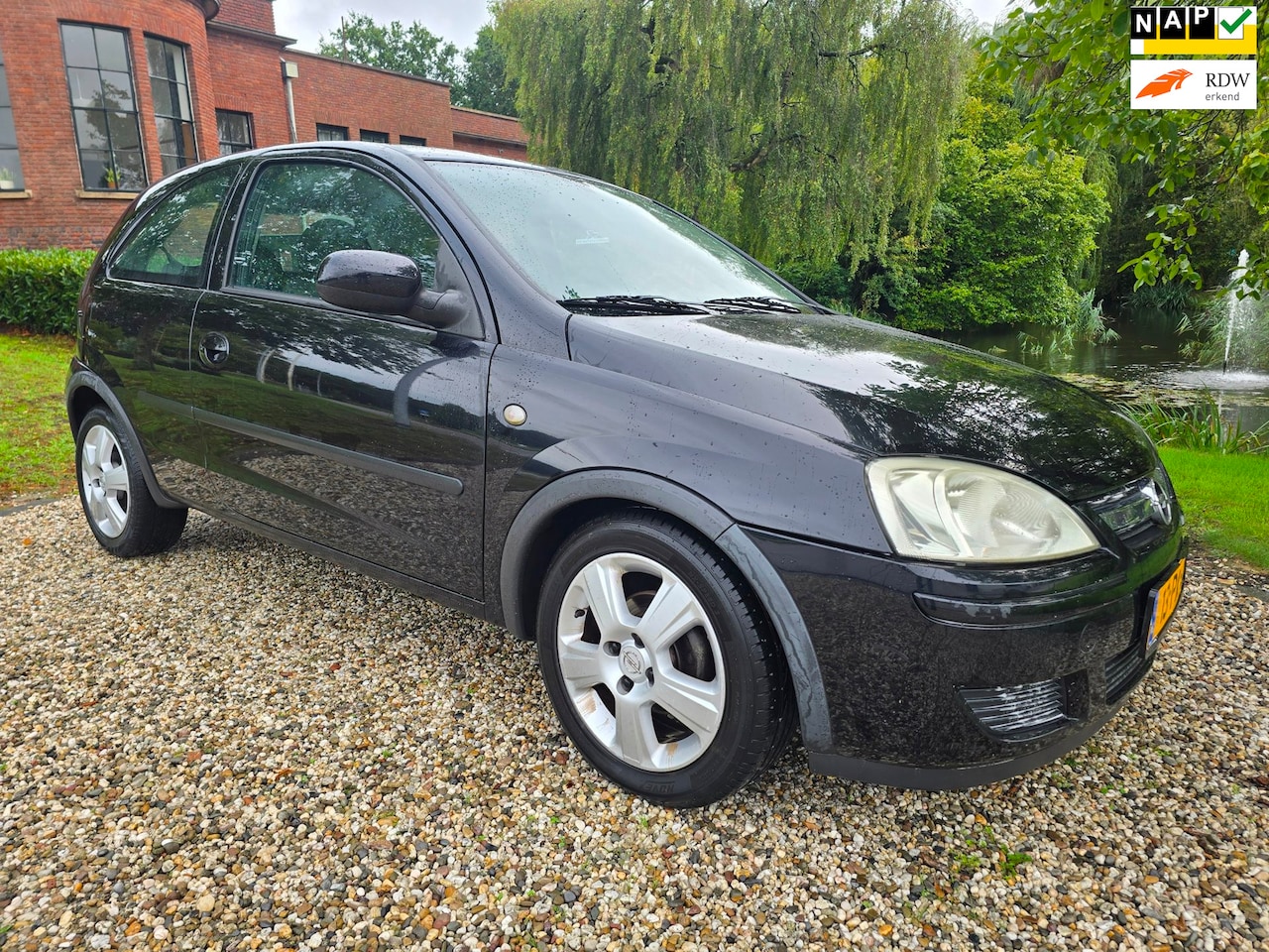 Opel Corsa - 1.2-16V Enjoy Airco - AutoWereld.nl