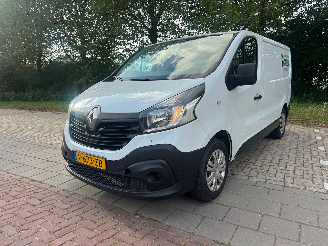 Renault Trafic - 1.6 dCi T27 L1H1 Comfort 1.6 dCi T27 L1H1 Comfort - AutoWereld.nl