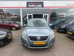 Volkswagen Tiguan - 1.4 TSI Comfort&Design 4Motion