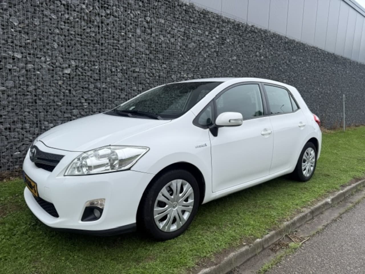 Toyota Auris - 1.8 Full Hybrid Asp. Dealer onderhouden. - AutoWereld.nl