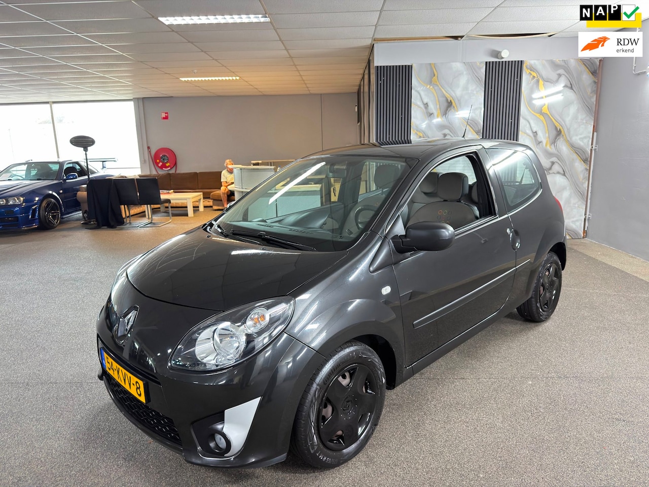 Renault Twingo - 1.2-16V Authentique Apk Nieuw,Airco,E-Ramen,N.A.P,Weinig km's,Radio-CD speler,Topstaat!! - AutoWereld.nl
