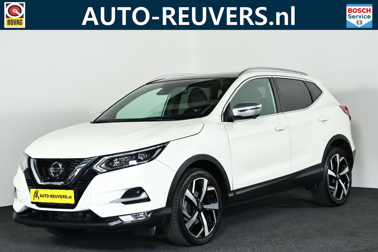 Nissan Qashqai - 1.2 Tekna + Automaat / Navi / Panorama / Leder / Trekhaak / 360 Camera - AutoWereld.nl