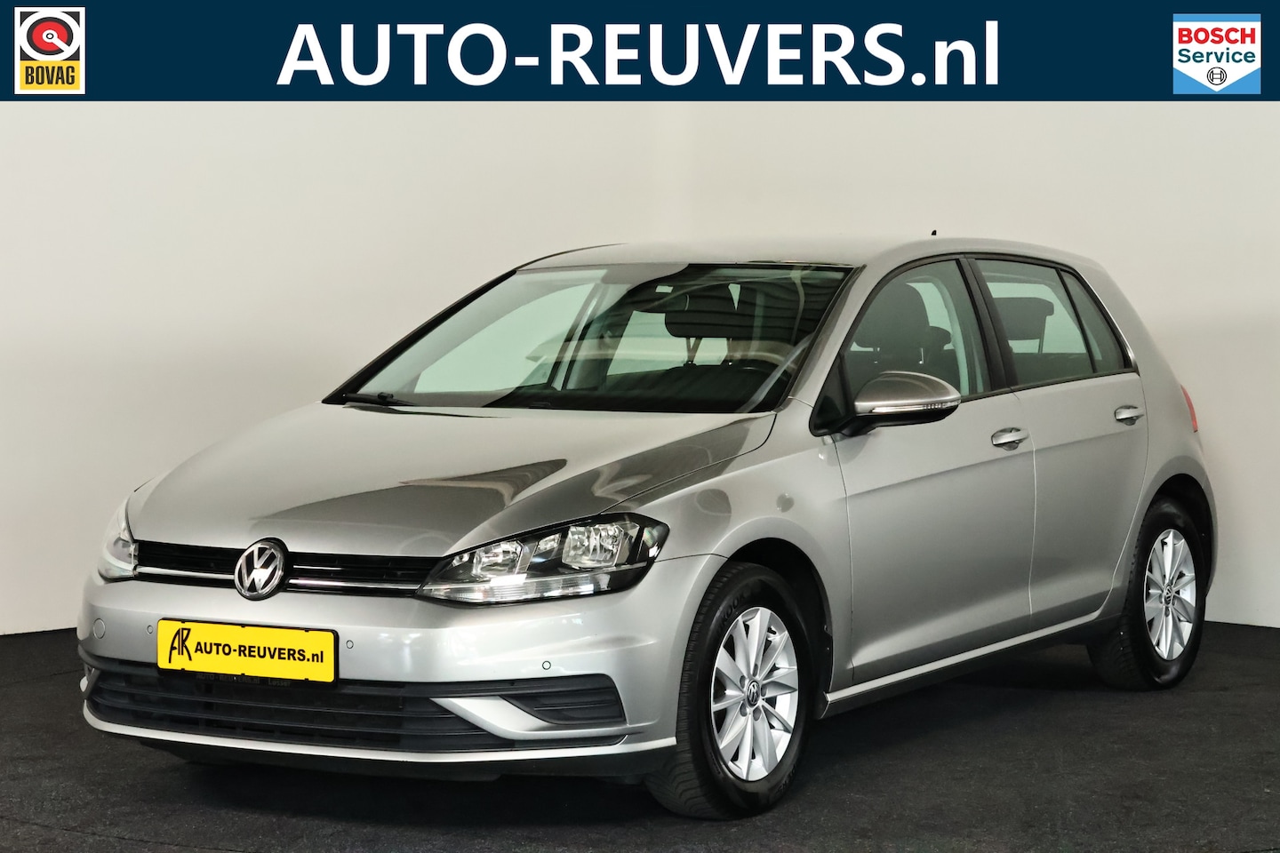 Volkswagen Golf - 1.0 TSI Trendline / Airco / Cruisecontrol / LMV - AutoWereld.nl