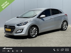 Hyundai i30 - 1.6 GDi GO / Trekhaak 1400 kg geremd / Navigatie / Cruise Control / Climate Control / Came
