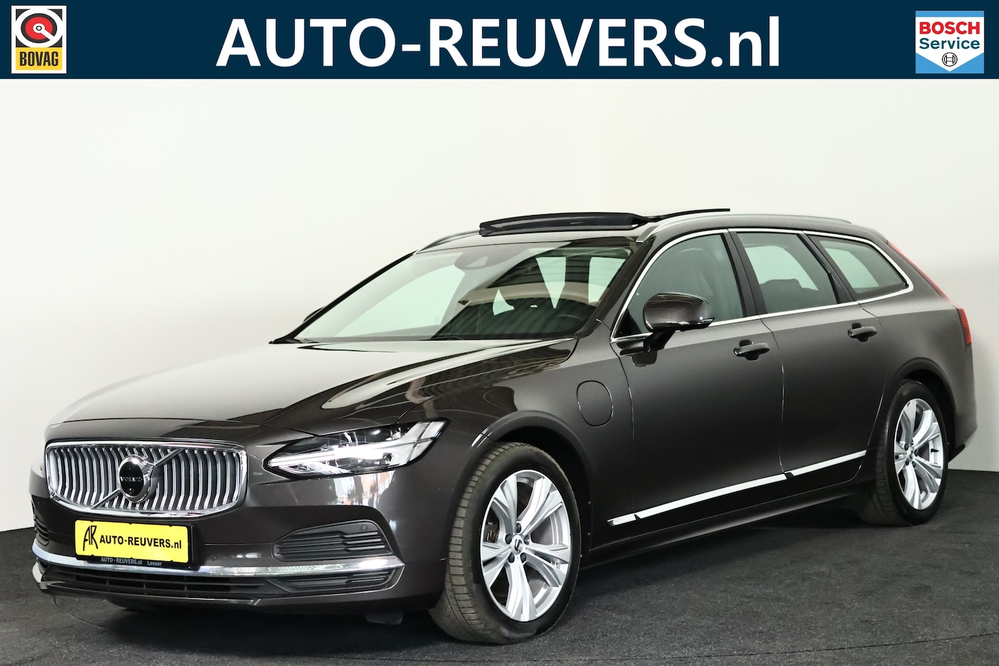 Volvo V90 - 2.0 T6 AWD Inscription / Opendak / Leder / Pilot assist / Trekhaak - AutoWereld.nl