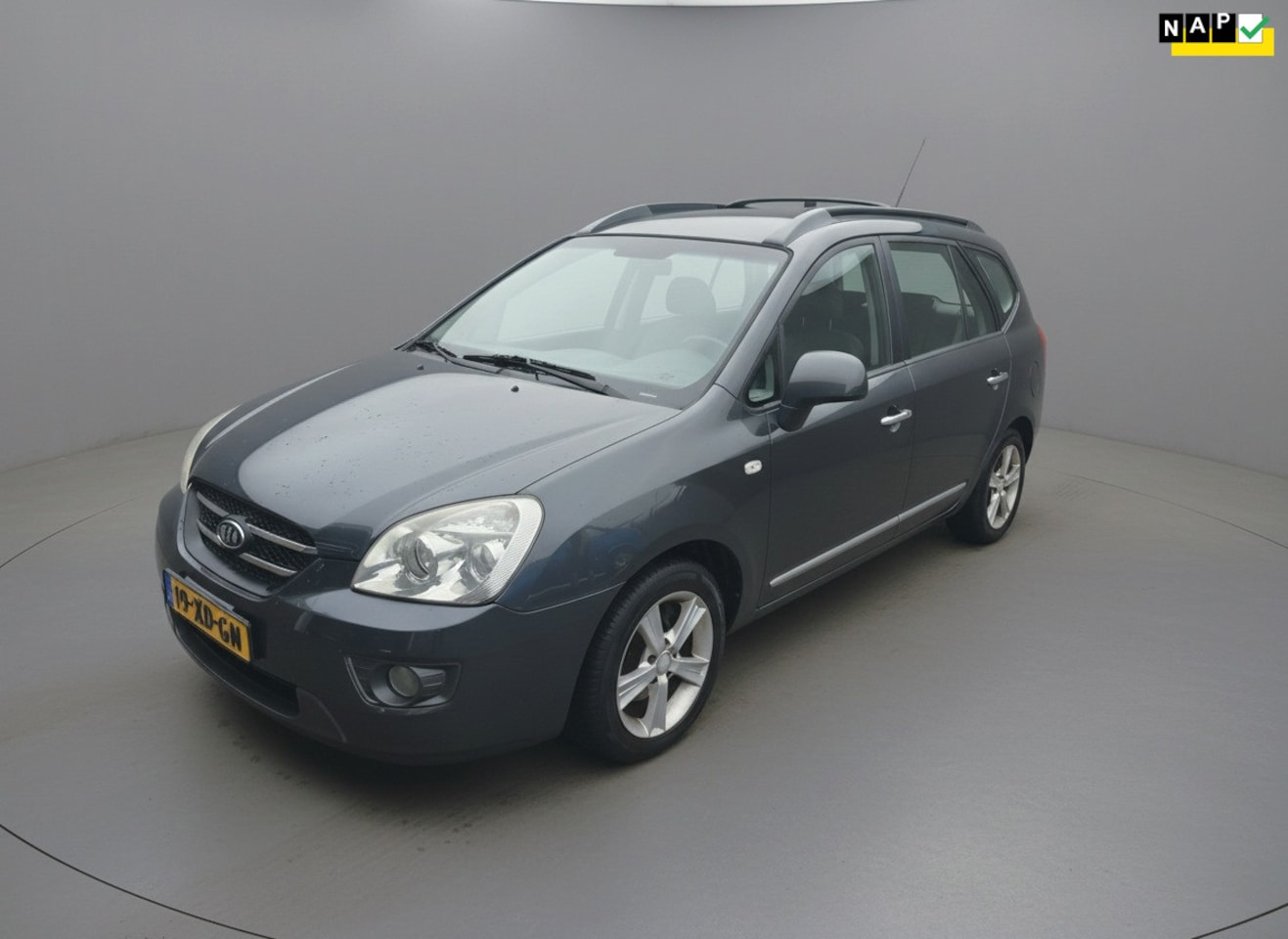 Kia Carens - 2.0 CVVT X-ecutive 2.0 CVVT X-ecutive., Clima, Trekhaak, LM, NAP - AutoWereld.nl