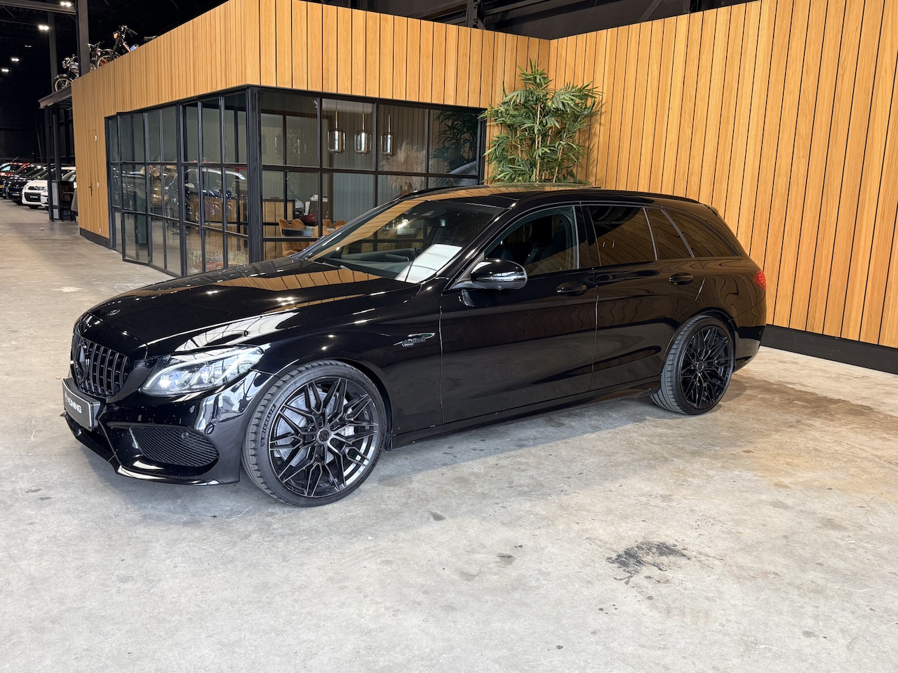 Mercedes-Benz C-klasse Estate - 450 AMG 4MATIC /C43 AMGPano.Rondom zicht. Navi. 20 inch. - AutoWereld.nl