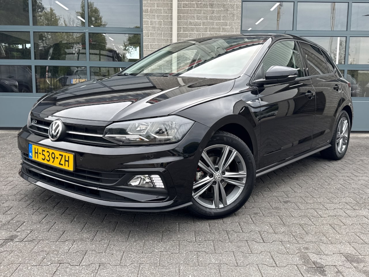 Volkswagen Polo - 1.0 TSI R-Line |1E EIGENAAR|CARPLAY| - AutoWereld.nl