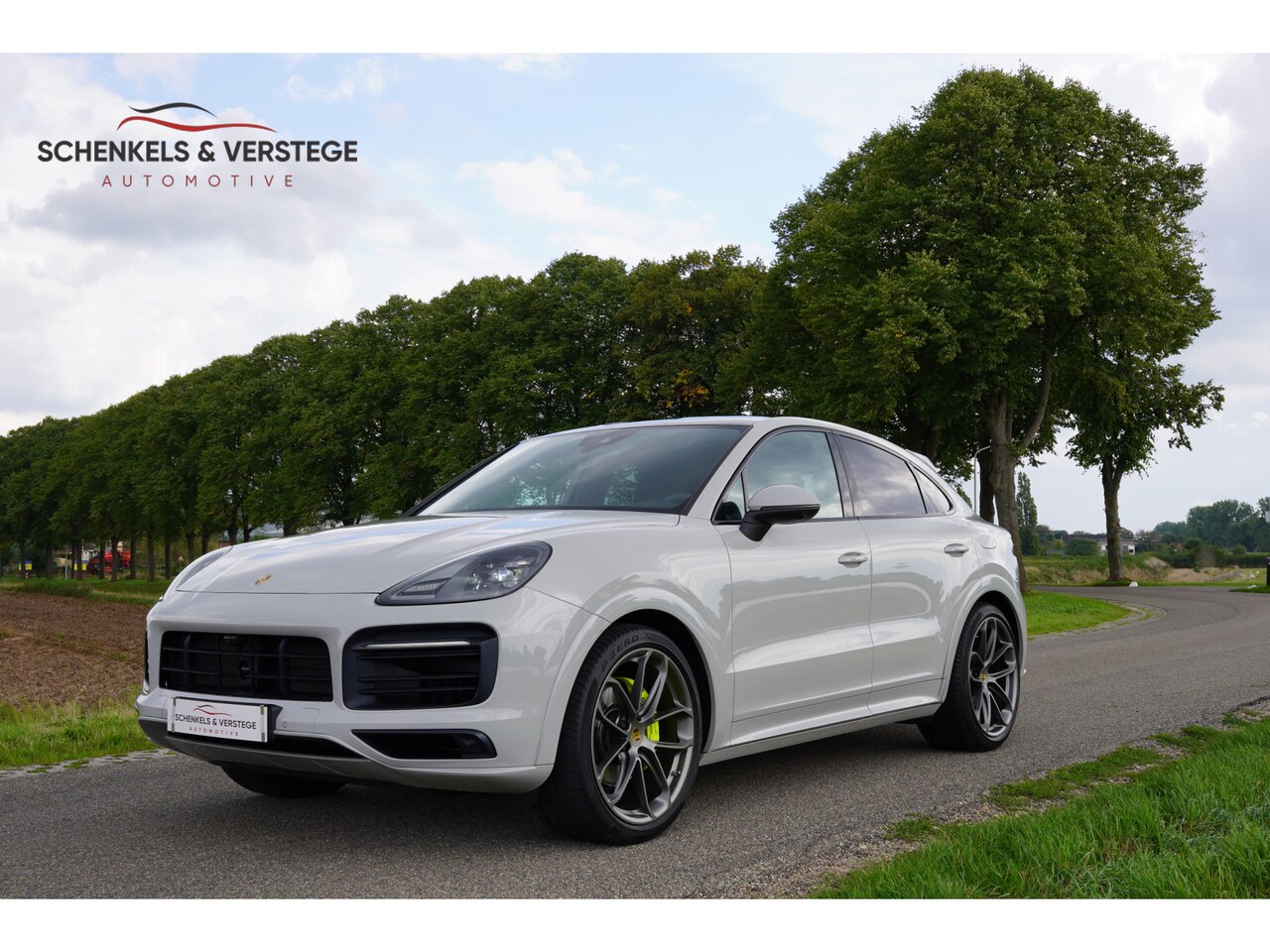 Porsche Cayenne Coupé - 3.0 Hybride / Light Weight Pack / Carbon / Sport Chrono / Sport Design / Pepita / - AutoWereld.nl