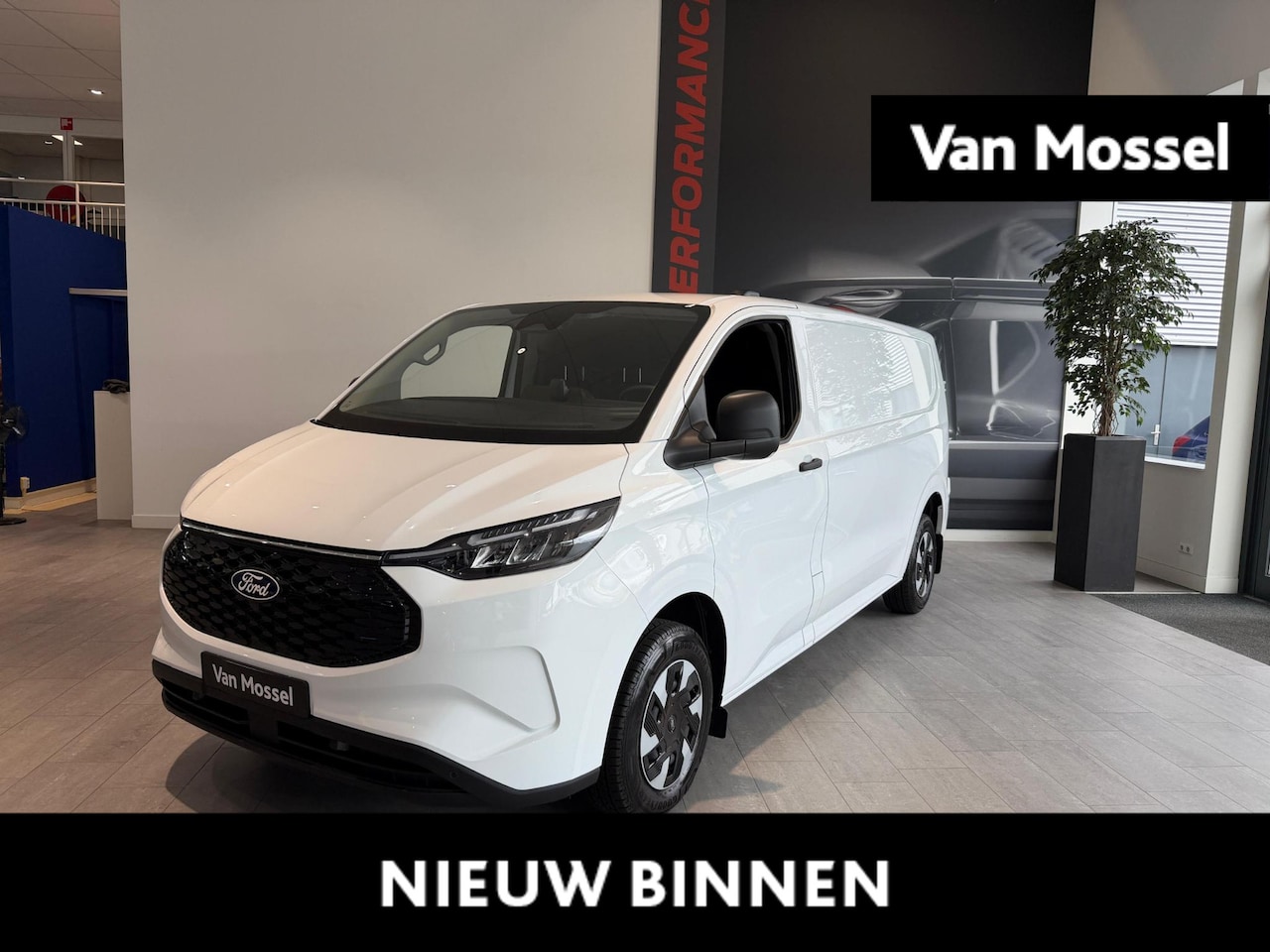 Ford Transit Custom - E-Transit L2 Trend 71kWh | 6% KORTING | CRUISE CONTROL | LANE ASSIST | WINTER PACK | ALL W - AutoWereld.nl