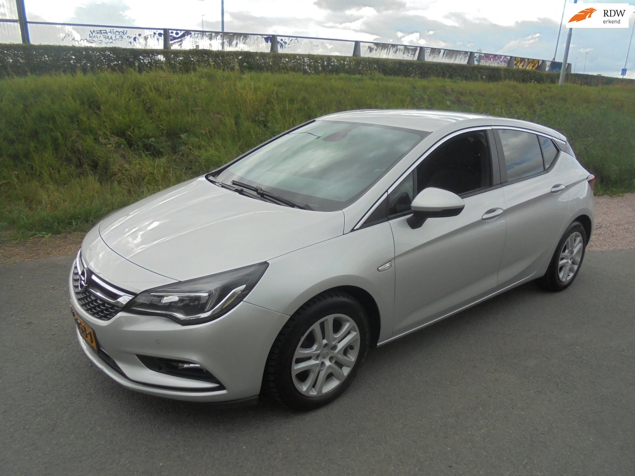 Opel Astra - Opel astra 1.4 benzine 5 deurs airco trekhaak - AutoWereld.nl