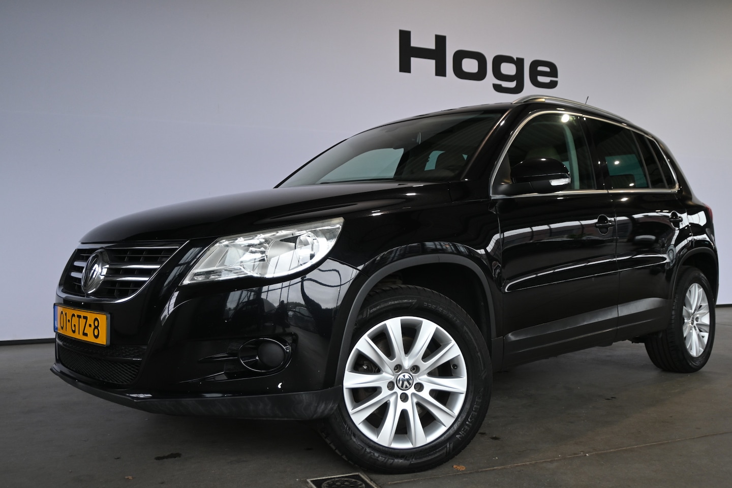 Volkswagen Tiguan - 2.0 TDI Automaat DSG Sport&Style 4Motion Clima Cruise control Leder Licht metaal Inruil mo - AutoWereld.nl