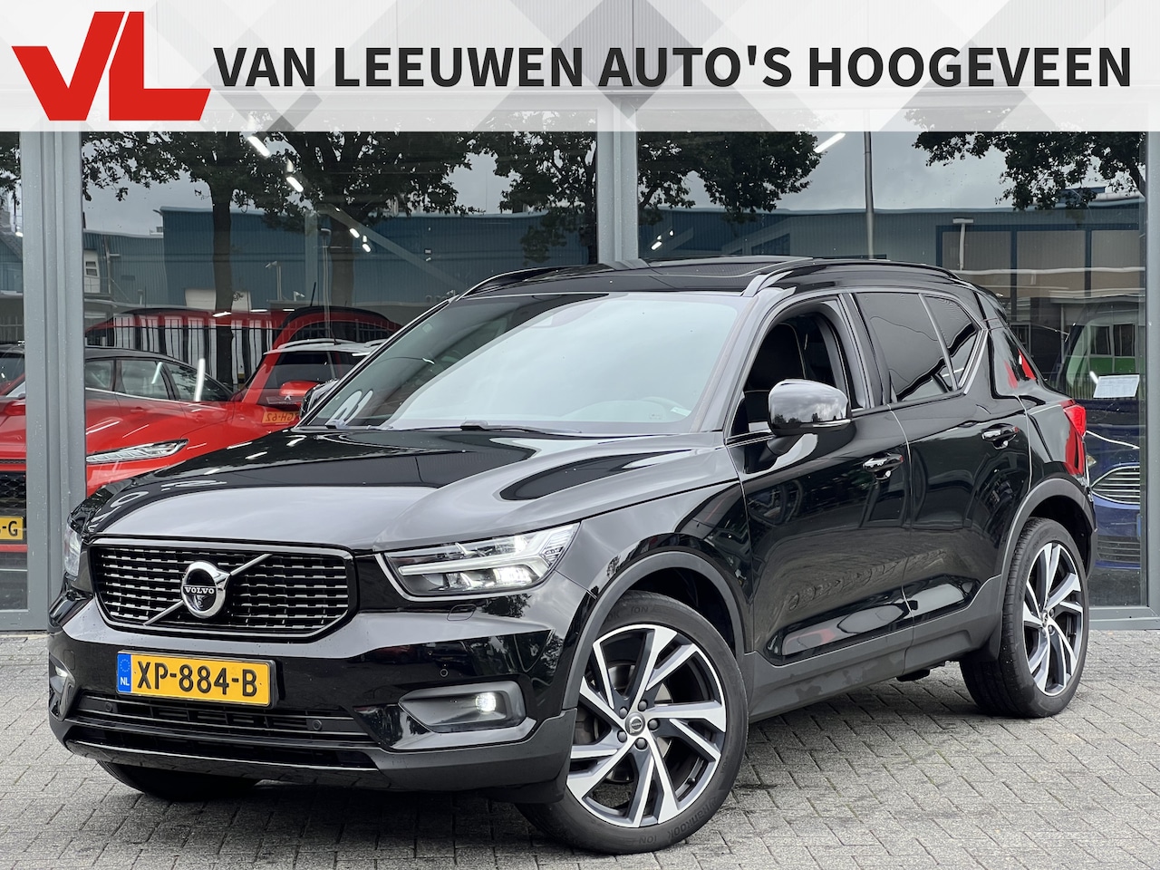 Volvo XC40 - 2.0 D4 AWD R-Design | Navi | Trekhaak | Pano | Camera | Pilot Assist - AutoWereld.nl