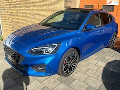 Ford Focus - 1.5 EcoBoost ST Line Business