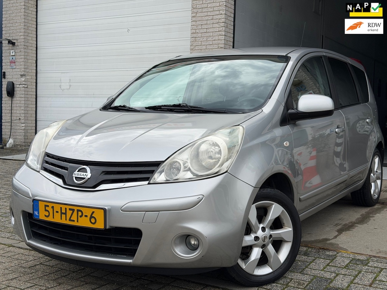 Nissan Note - 1.6 Acenta/ nap/ dealeronderhouden/ 1jaar apk/ airco/ EL-ramen/ zeer nette auto. - AutoWereld.nl