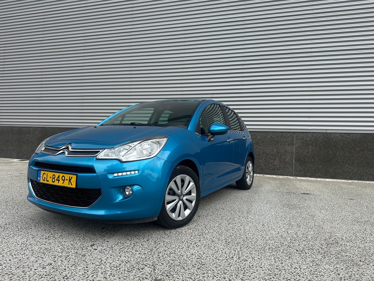 Citroën C3 - 1.2 PureTech Collection/climaat-control/Navi/2 sleutels/parking-sensoren/bomvol - AutoWereld.nl