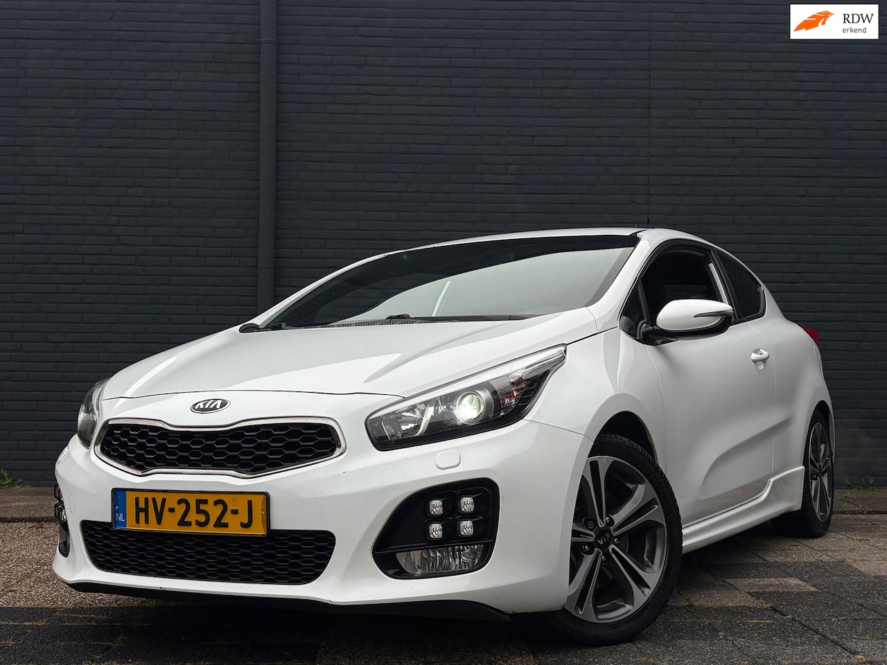 Kia Pro cee'd - 1.0 T-GDi GT-Line | Navi | Camera | Stoelverwarming - AutoWereld.nl