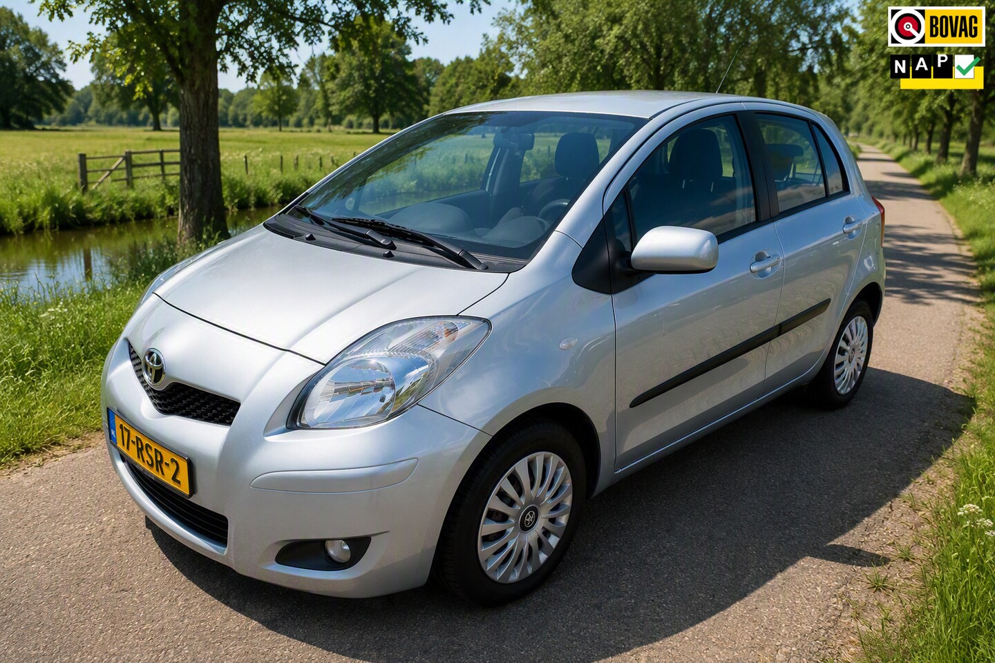Toyota Yaris - 1.3 VVTi Aspiration # Navi! # Camera! # Abs. Nieuwstaat! - AutoWereld.nl