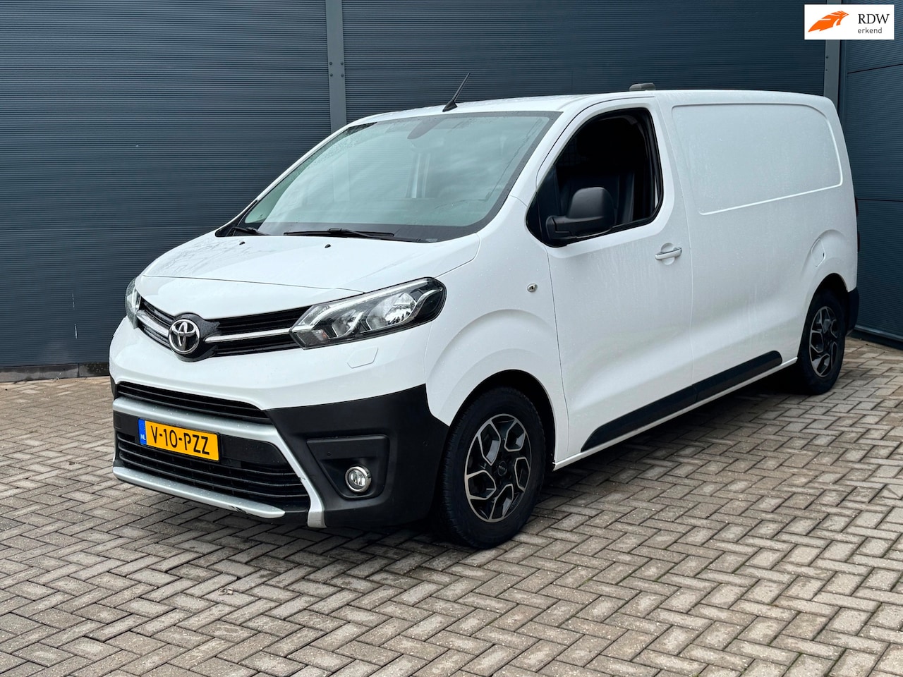 Toyota ProAce Worker - 1.6 D-4D / 360 Camera / Nw Riem / Carplay - AutoWereld.nl