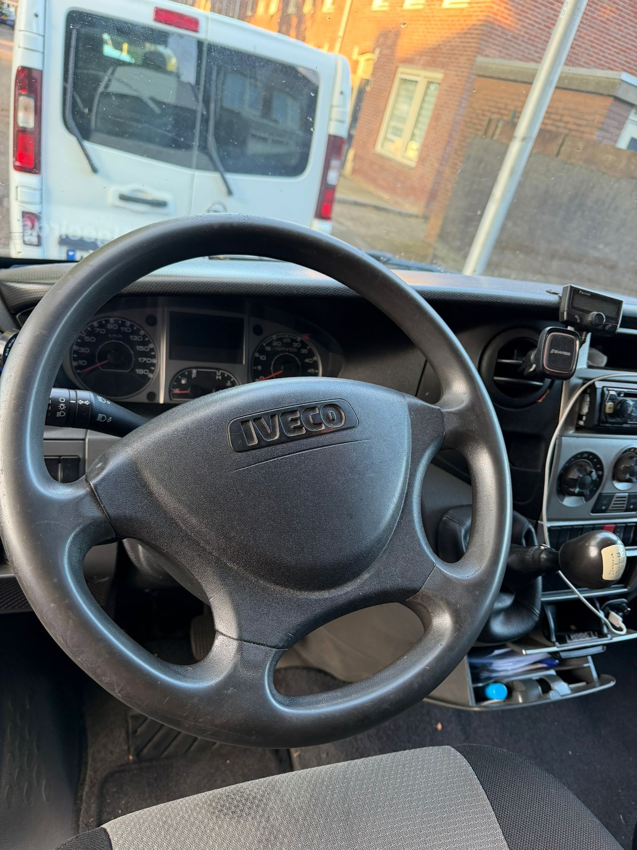 Iveco Daily - 35 C 13V 330 H2 - AutoWereld.nl