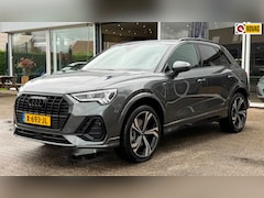 Audi Q3 - 45 TFSI e S edition / PLUG IN / LED / SOH 97%