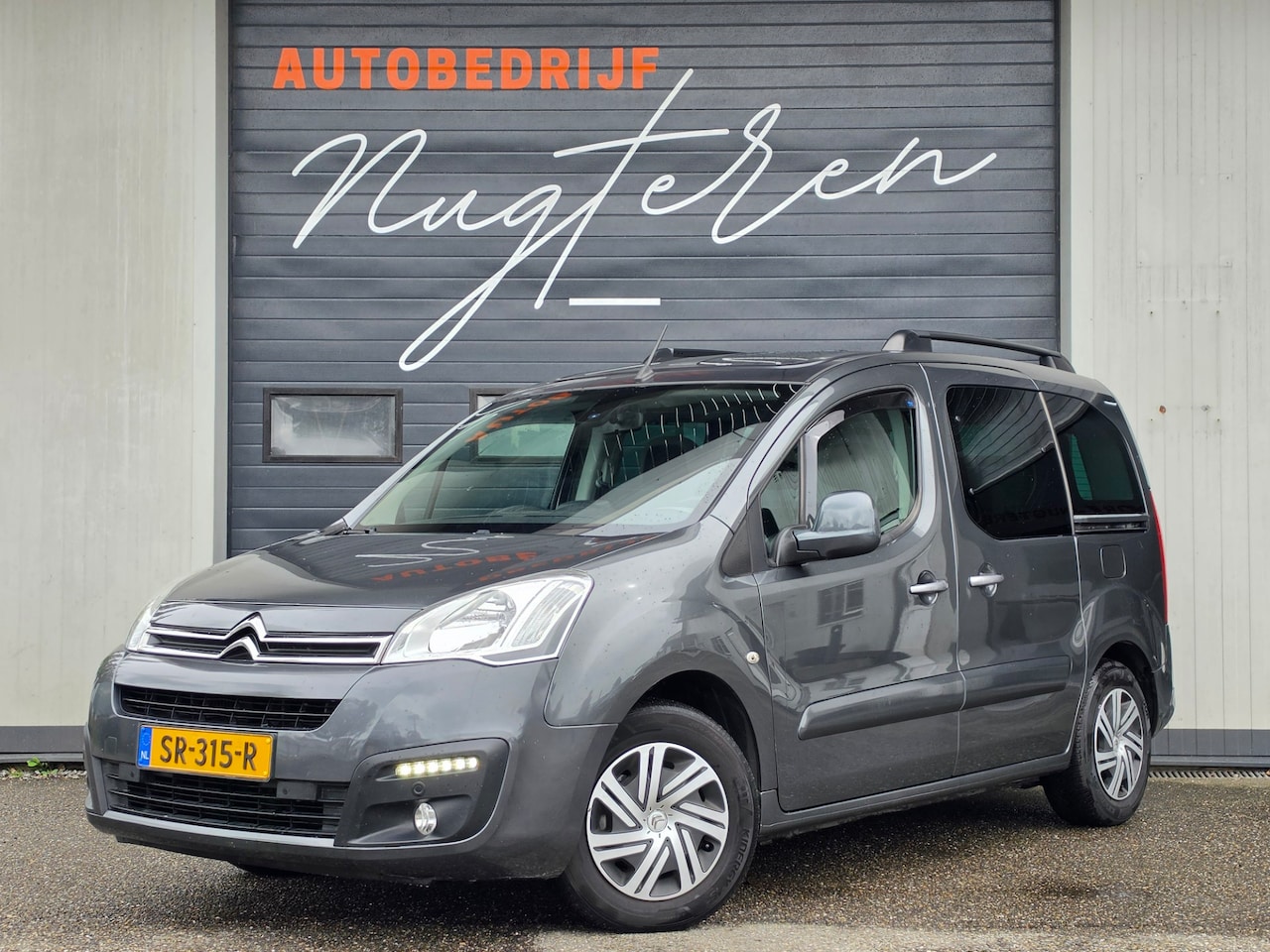 Citroën Berlingo - 1.6 BlueHDi Feel|Camera|Trekhaak|5 persoons| - AutoWereld.nl