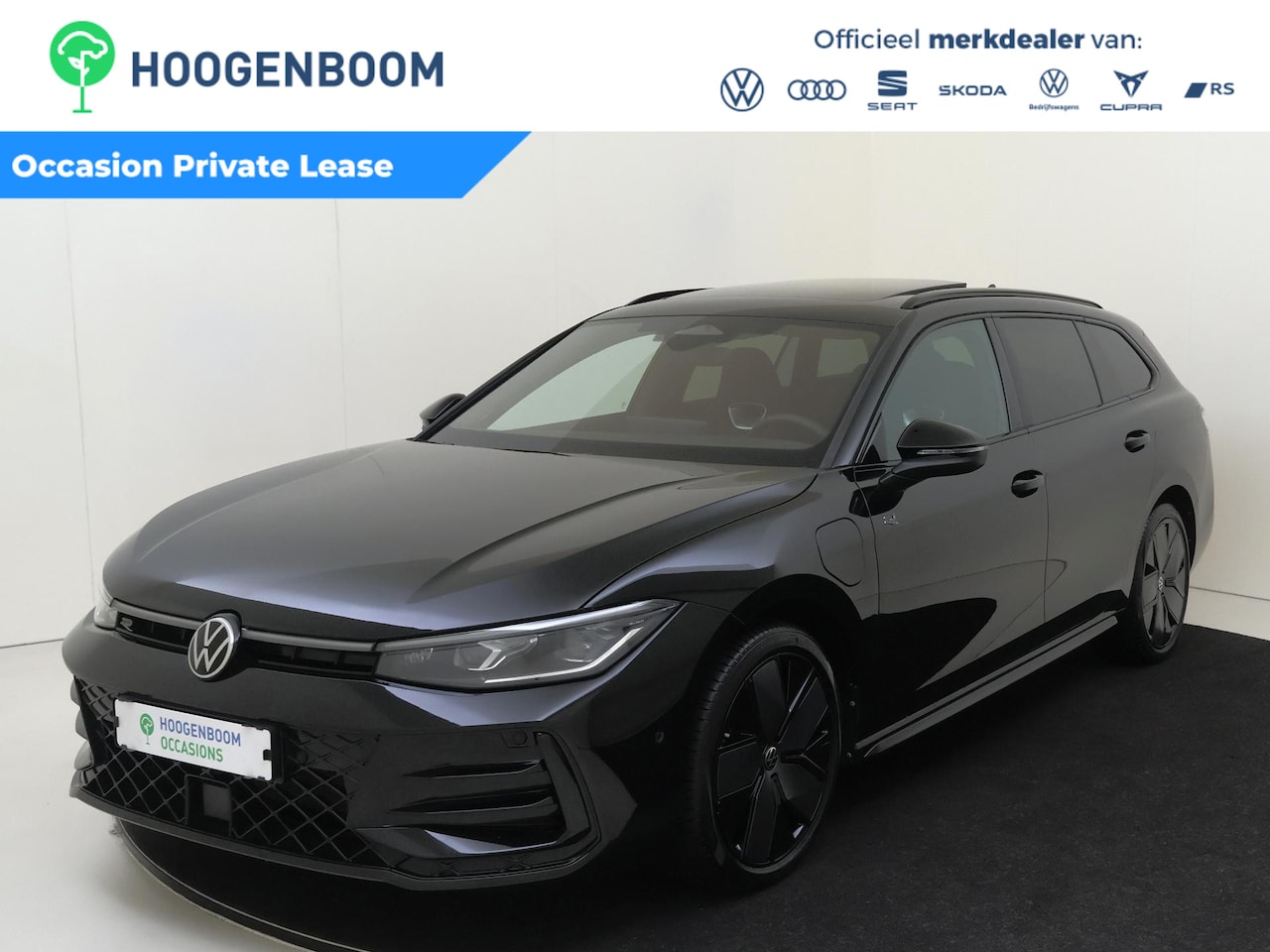 Volkswagen Passat Variant - 1.5 eHybrid R-Line Edition | SoH 100% | Panoramadak | Trekhaak | Black Style | Head-up dis - AutoWereld.nl