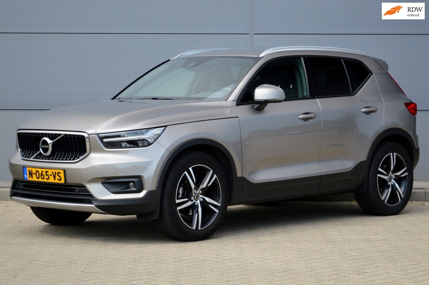 Volvo XC40 - 2.0 D3 R-Design 2.0 D3 R-Design - AutoWereld.nl
