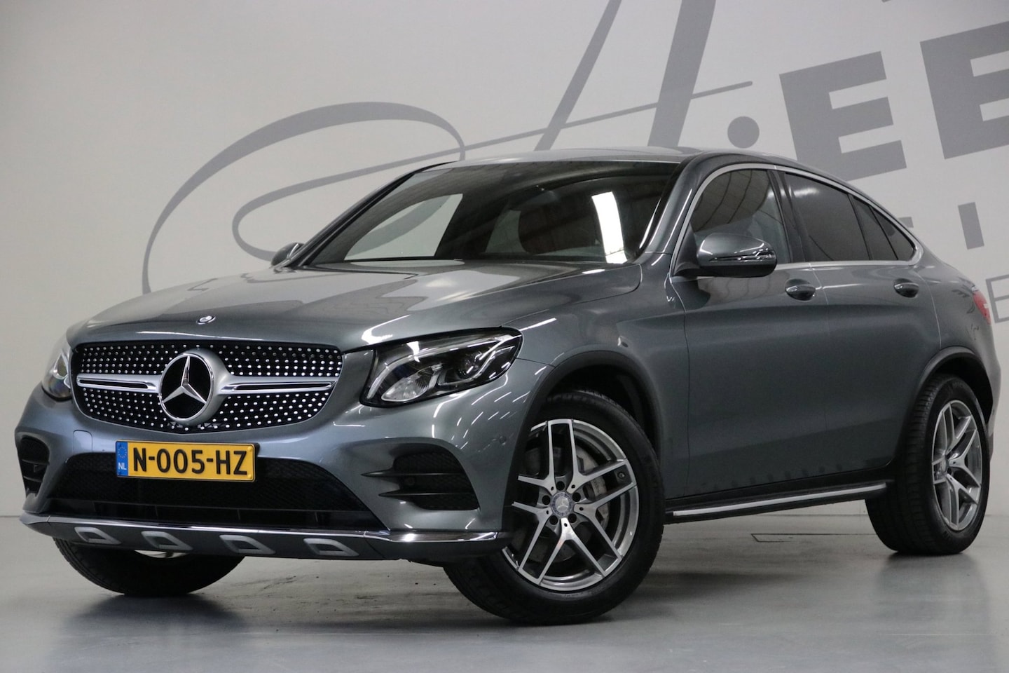 Mercedes-Benz GLC-klasse Coupé - 250 4MATIC/ AMG-line/ Trekhaak/ Achteruitrijcamera - AutoWereld.nl