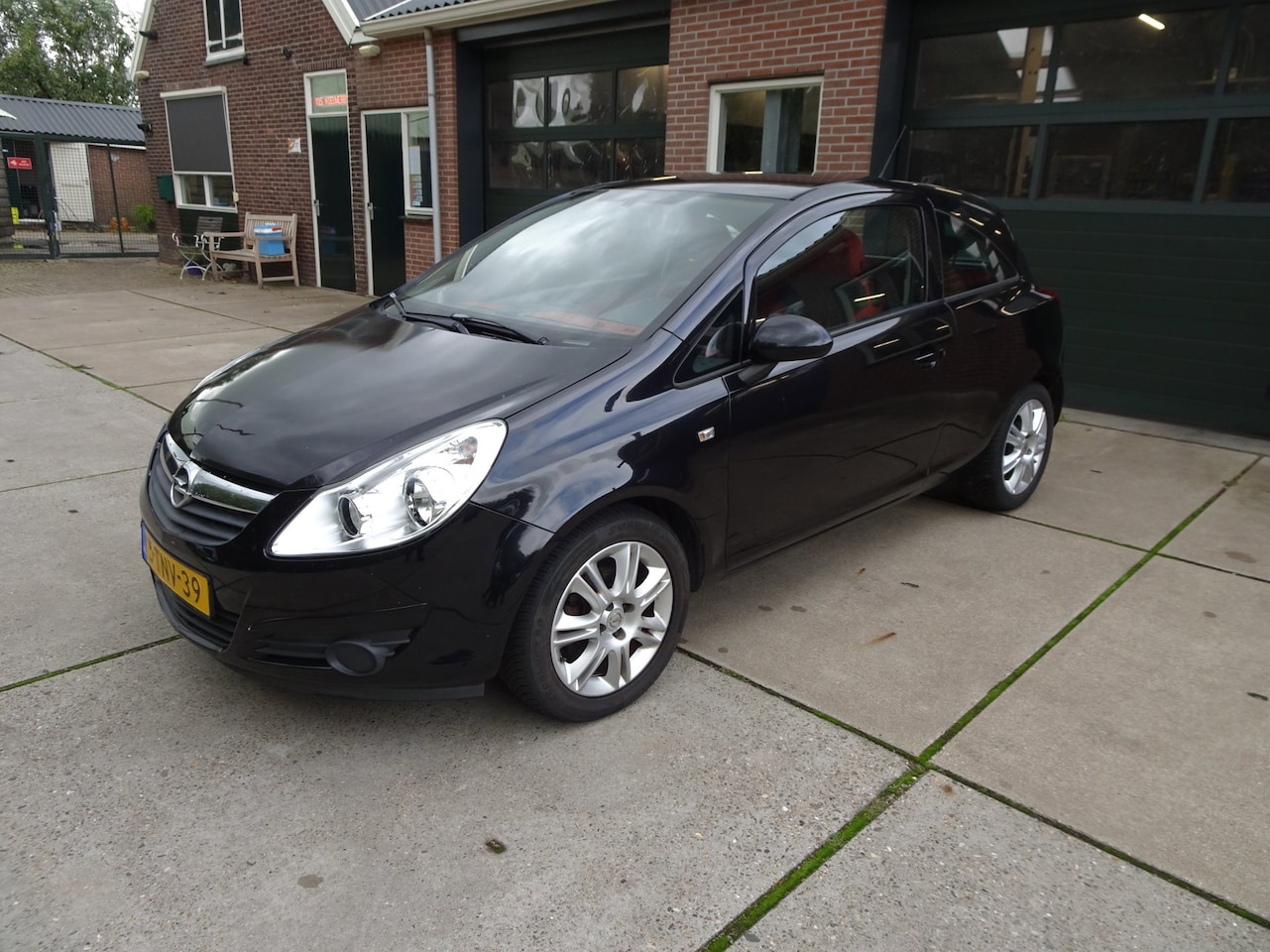 Opel Corsa - 1.2-16V Business 1.2-16V Business - AutoWereld.nl