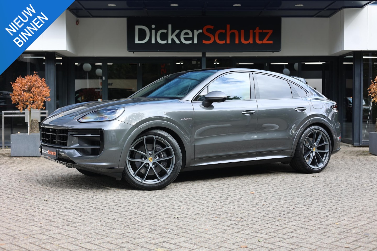 Porsche Cayenne Coupé - 3.0 E-Hybrid Coupé Vierwielb. | Trekhaak | Luchtvering | SportDesign | InnoDrive - AutoWereld.nl