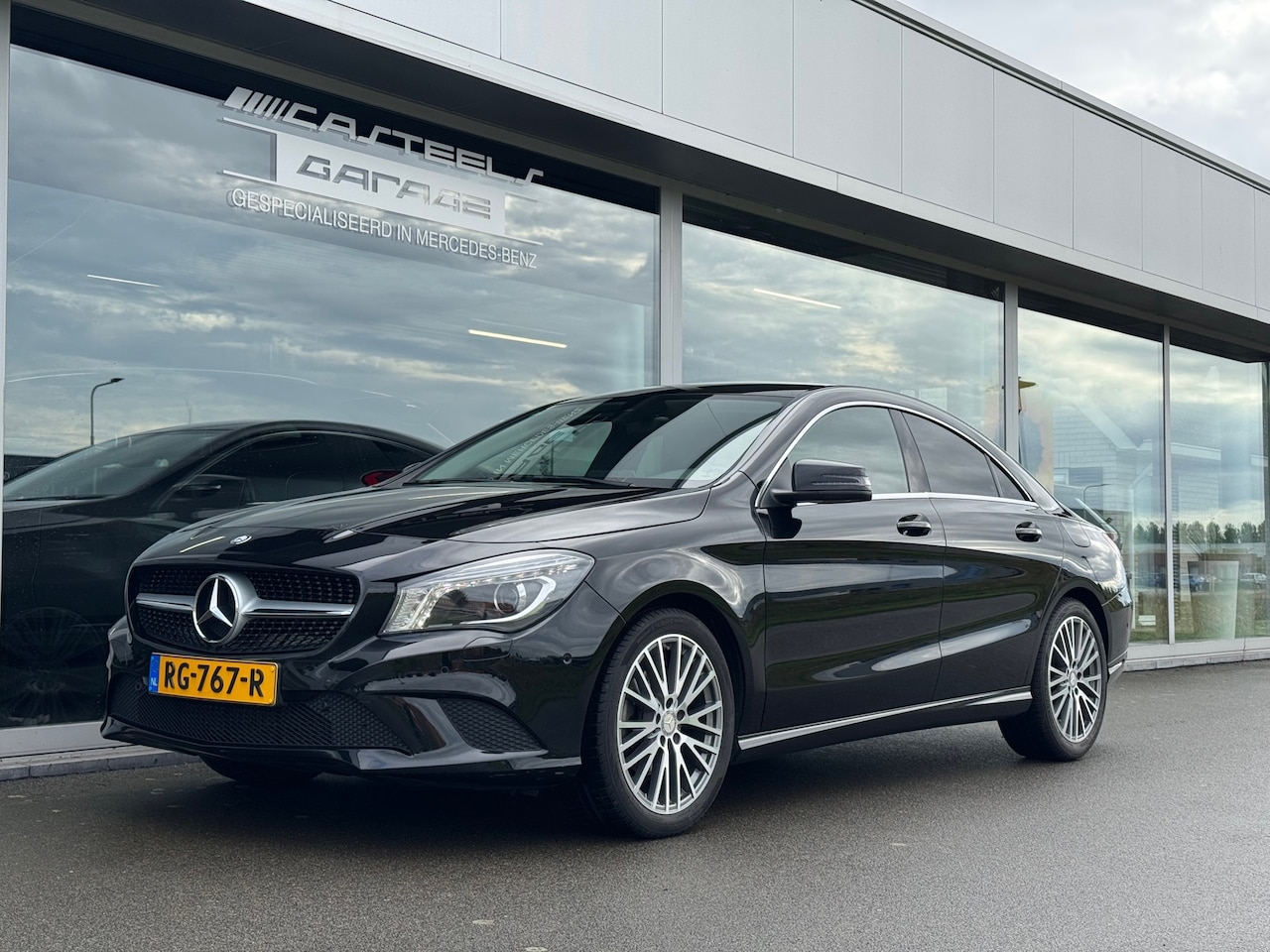 Mercedes-Benz CLA-Klasse - 180 Urban automaat , apple-carplay , Afneembare trekhaak - AutoWereld.nl