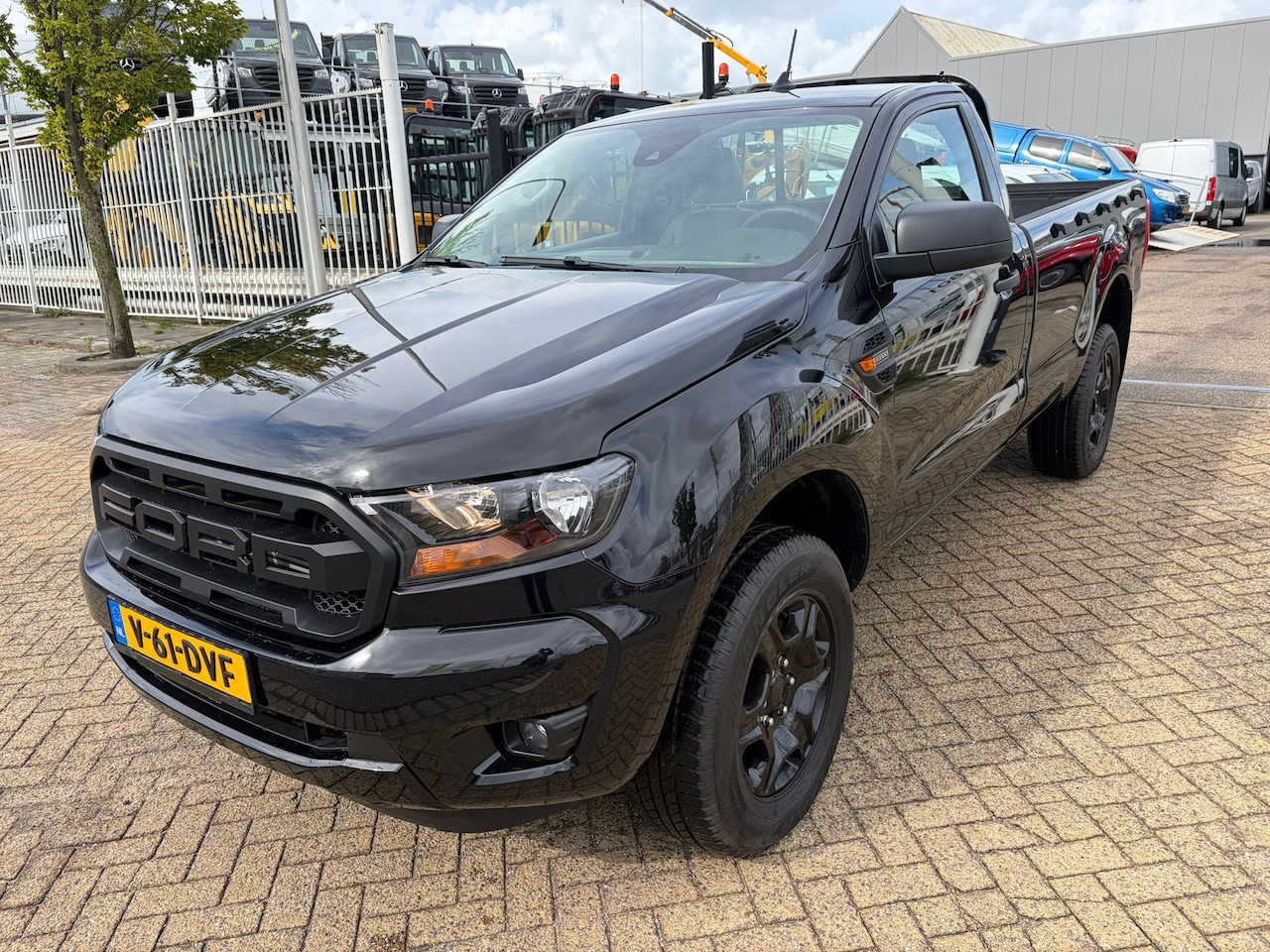 Ford Ranger - 2.0 4x4 Airco Cruisecontrol Trekhaak 8000KM origineel EURO 6 - AutoWereld.nl