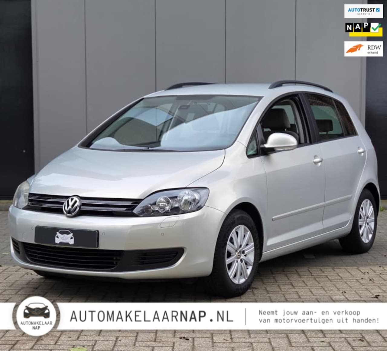 Volkswagen Golf Plus - 1.4 TSI Comfortline / Automaat / Climate control / Trekhaak / Garmin Drive / Org. NL / - AutoWereld.nl