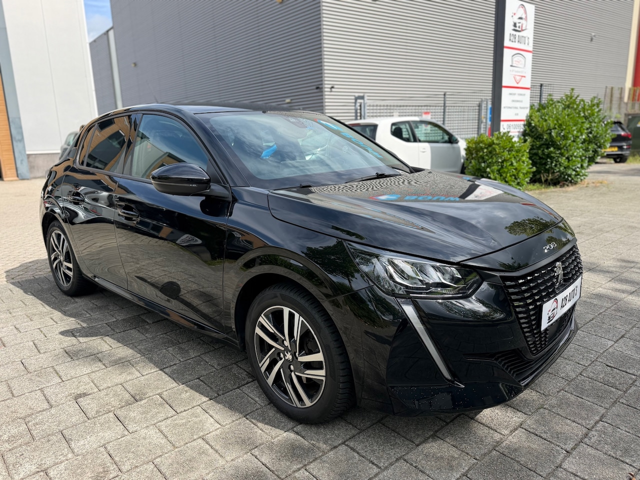 Peugeot 208 - 1.2 PureTech Allure|Automaat|Cruise control|Line assist - AutoWereld.nl