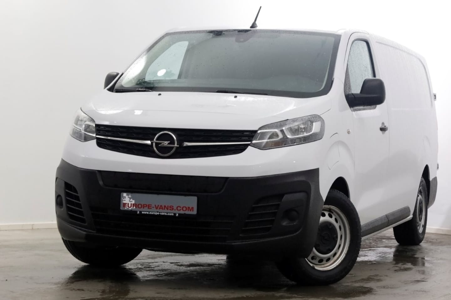 Opel Vivaro-e - 50 kWh Automaat Lang 100% Elektrisch Snellader Airco/Navi 11-2023 - AutoWereld.nl
