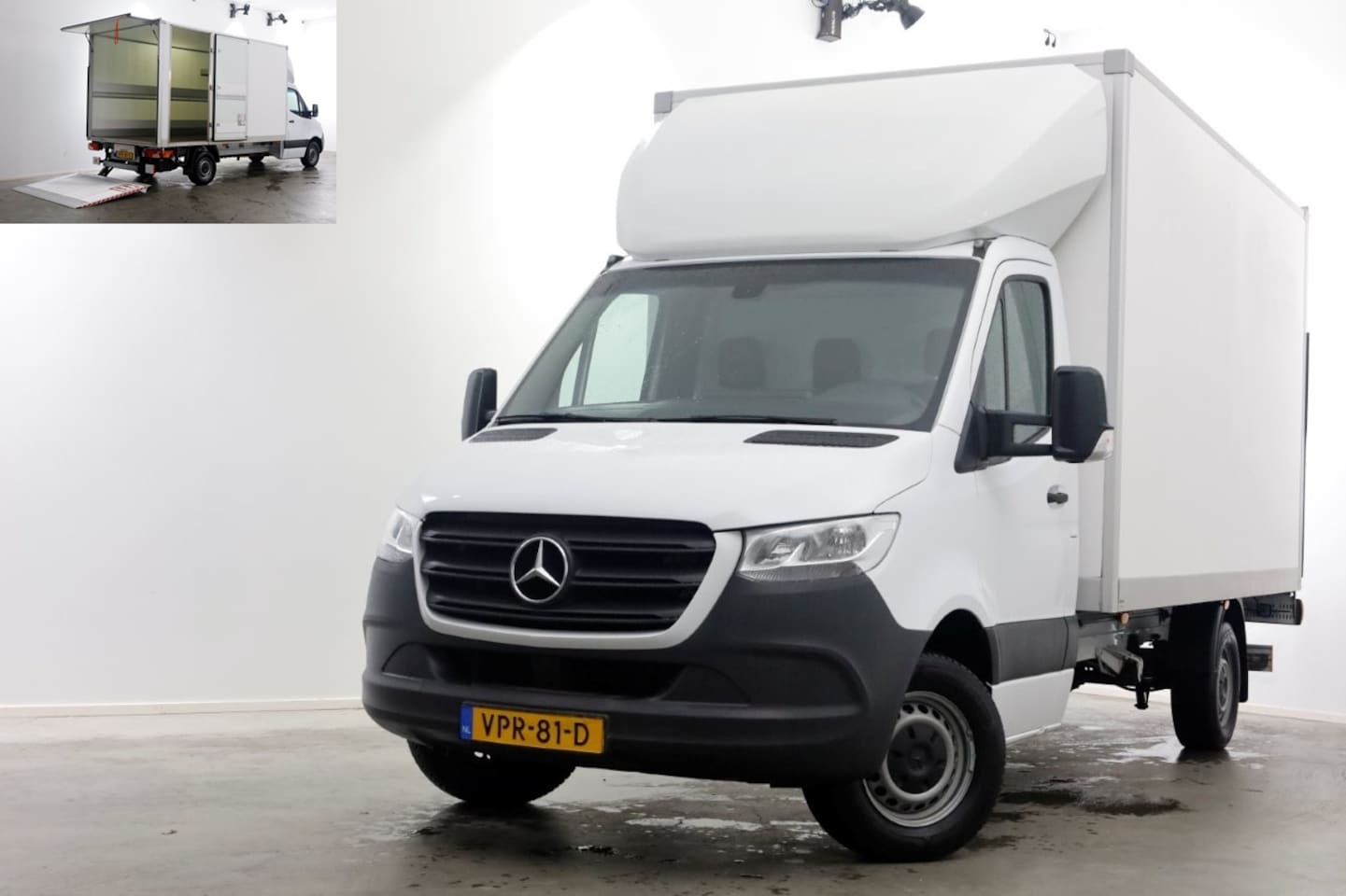 Mercedes-Benz Sprinter - 315 CDI 150pk RWD 9G Automaat Bakwagen met laadklep en zijdeur 06-2022 - AutoWereld.nl