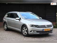 Volkswagen Passat Variant - 1.4 TSI Comfortline Business Navigatie/Parkeersensor v, a/Trekhaak afneembaar