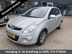 Hyundai i20 - 1.4i i-Motion | Airco | Centrale vergrendeling | Radio |
