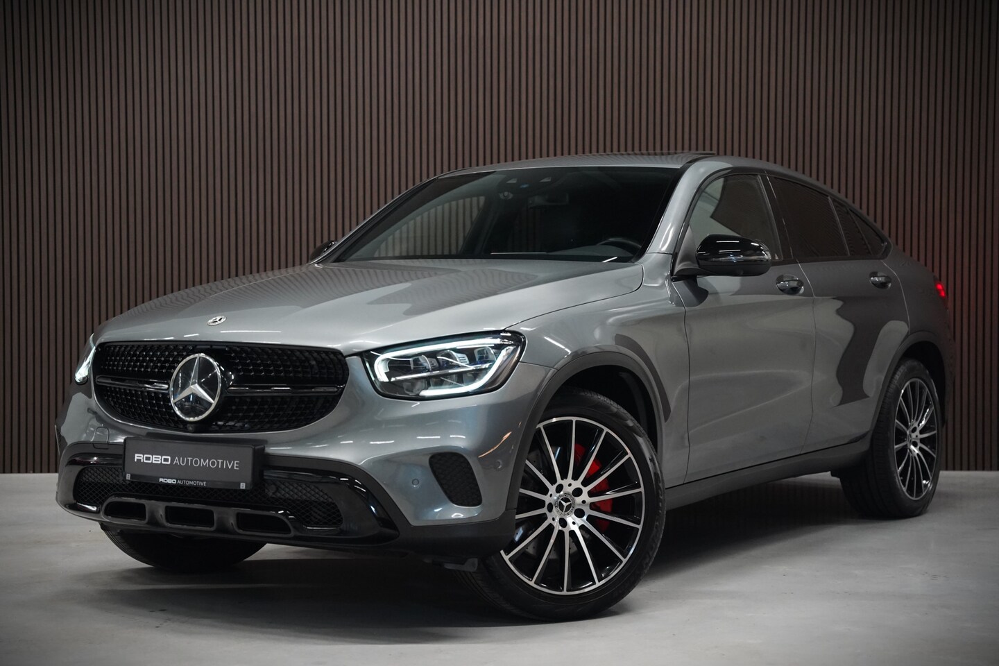 Mercedes-Benz GLC-klasse Coupé - 300e 4MATIC Premium Plus | Panoramadak | Stuurverwarming | Stoelverwarming | Head-Up Displ - AutoWereld.nl
