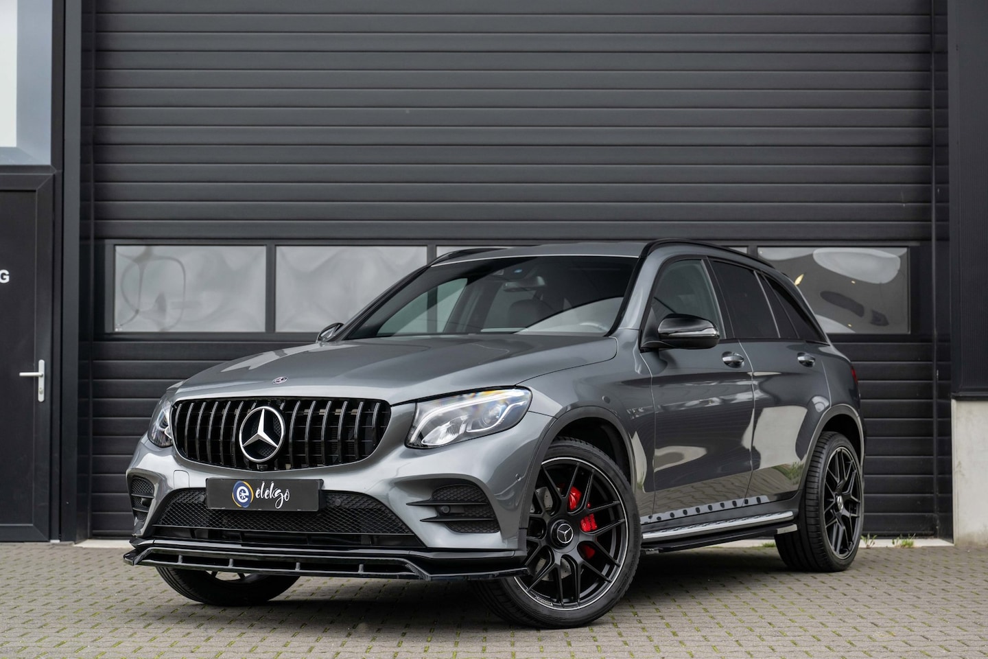 Mercedes-Benz GLC-klasse - 350e 4MATIC AMG|Cam|Ambi|Stoel verwarm|LED| - AutoWereld.nl