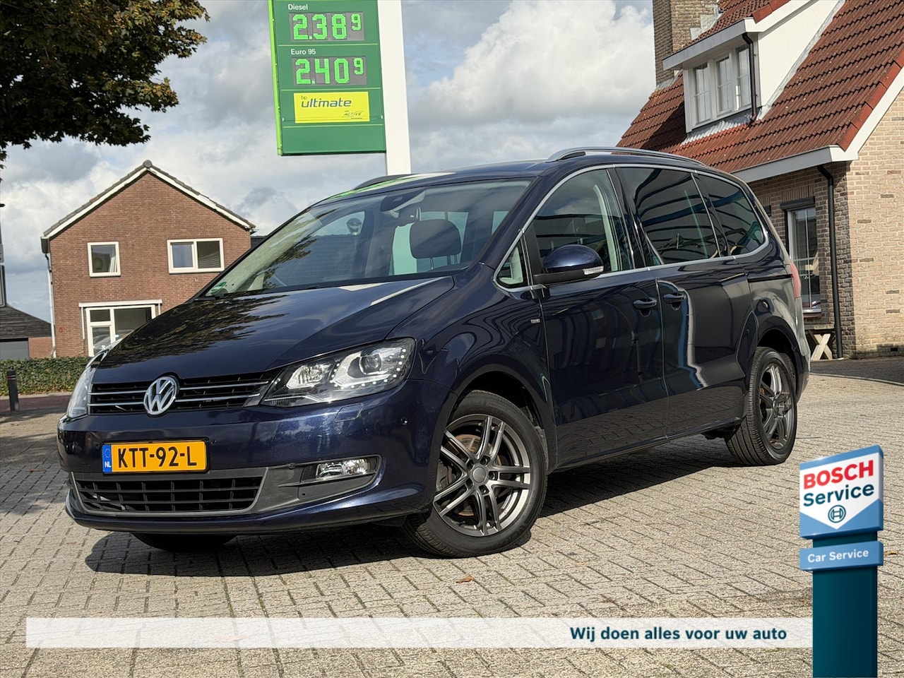 Volkswagen Sharan - 1.4 TSI 150pk Cup Edition / 7 Persoons / Trekhaak / Keyless / Dynaudio / Camera / Stoelver - AutoWereld.nl
