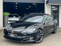 Tesla Model S - 75D Base | 333PK | 21 Inch | Panorama dak | Autopilot | Luchtvering | 106.000 euro nieuw |