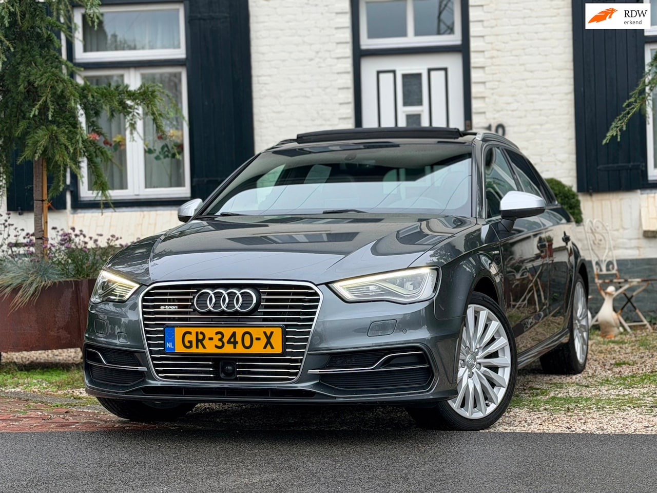 Audi A3 Sportback - 1.4 e-tron PHEV Ambition Pro Line plus|Leder| - AutoWereld.nl