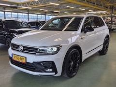 Volkswagen Tiguan - 2.0 TSI 4Motion Highline R -190pk- Automaat | Trekhaak | Panoramadak | Camera | Rijklaarpr