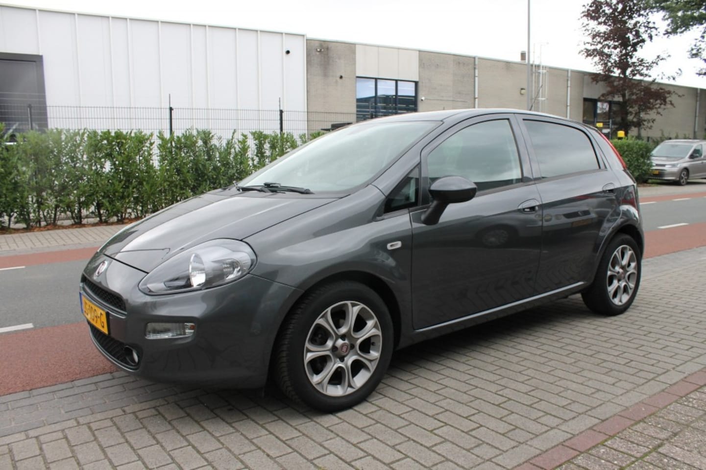 Fiat Punto - 0.9 Twin aIR lounge - AutoWereld.nl