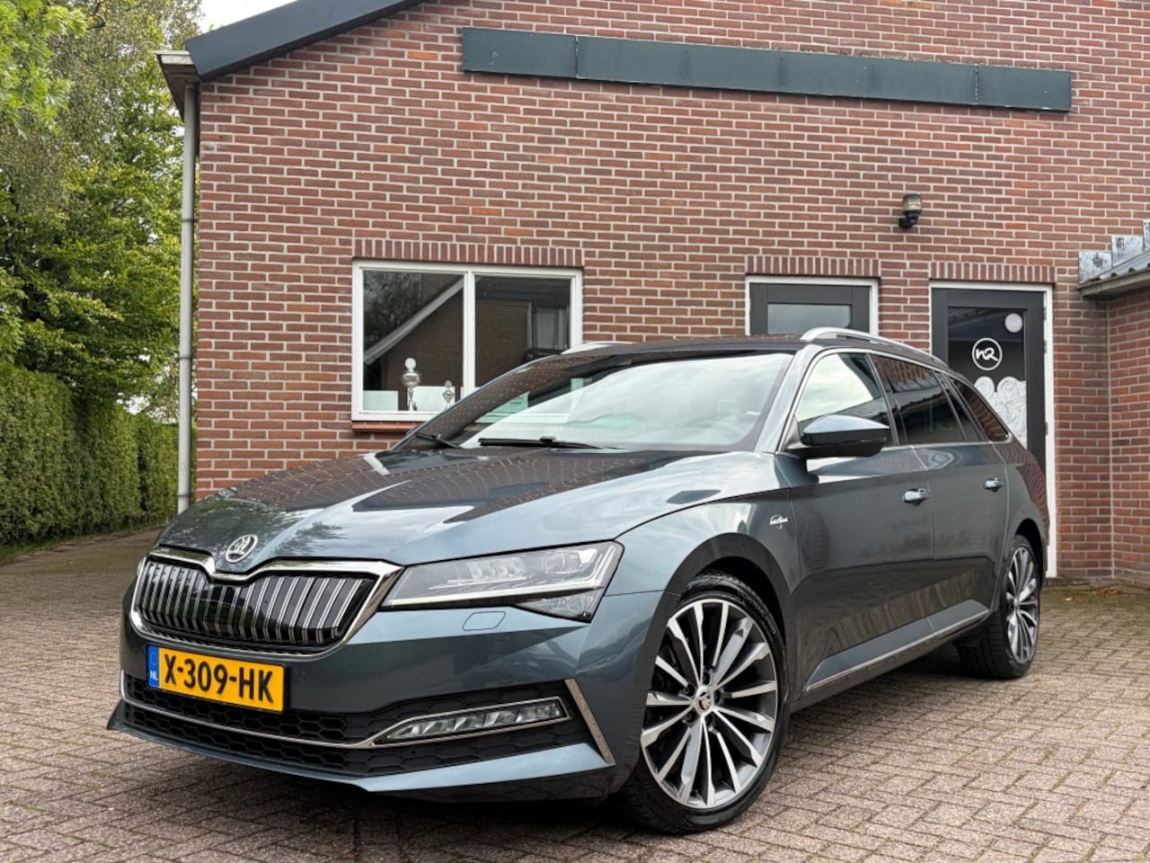 Skoda Superb - TSI iV Laurin en Klement Acc, stoelkoeling - AutoWereld.nl