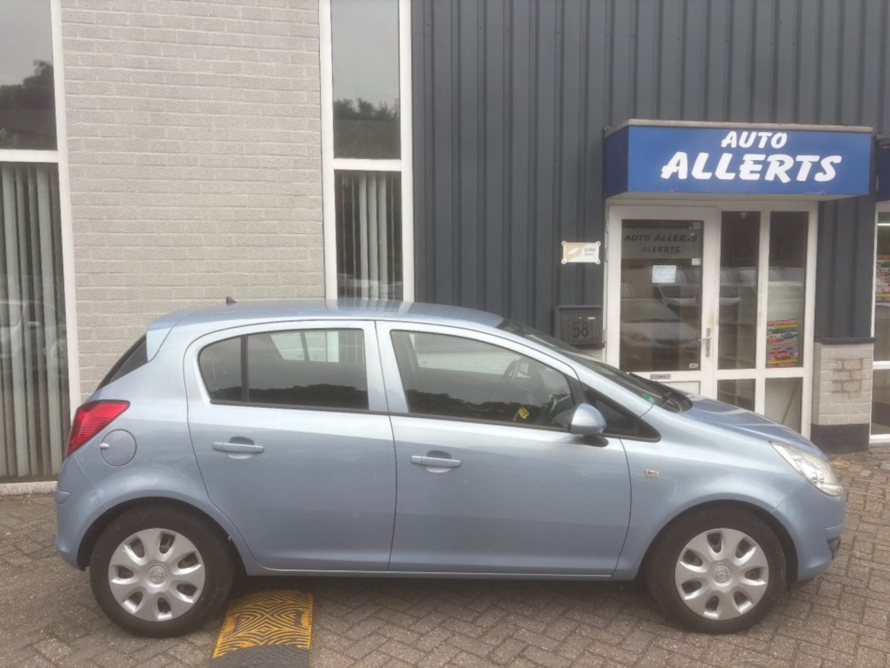 Opel Corsa - 1.2-16V EDITION 80.781 km met serviceboekjes - AutoWereld.nl