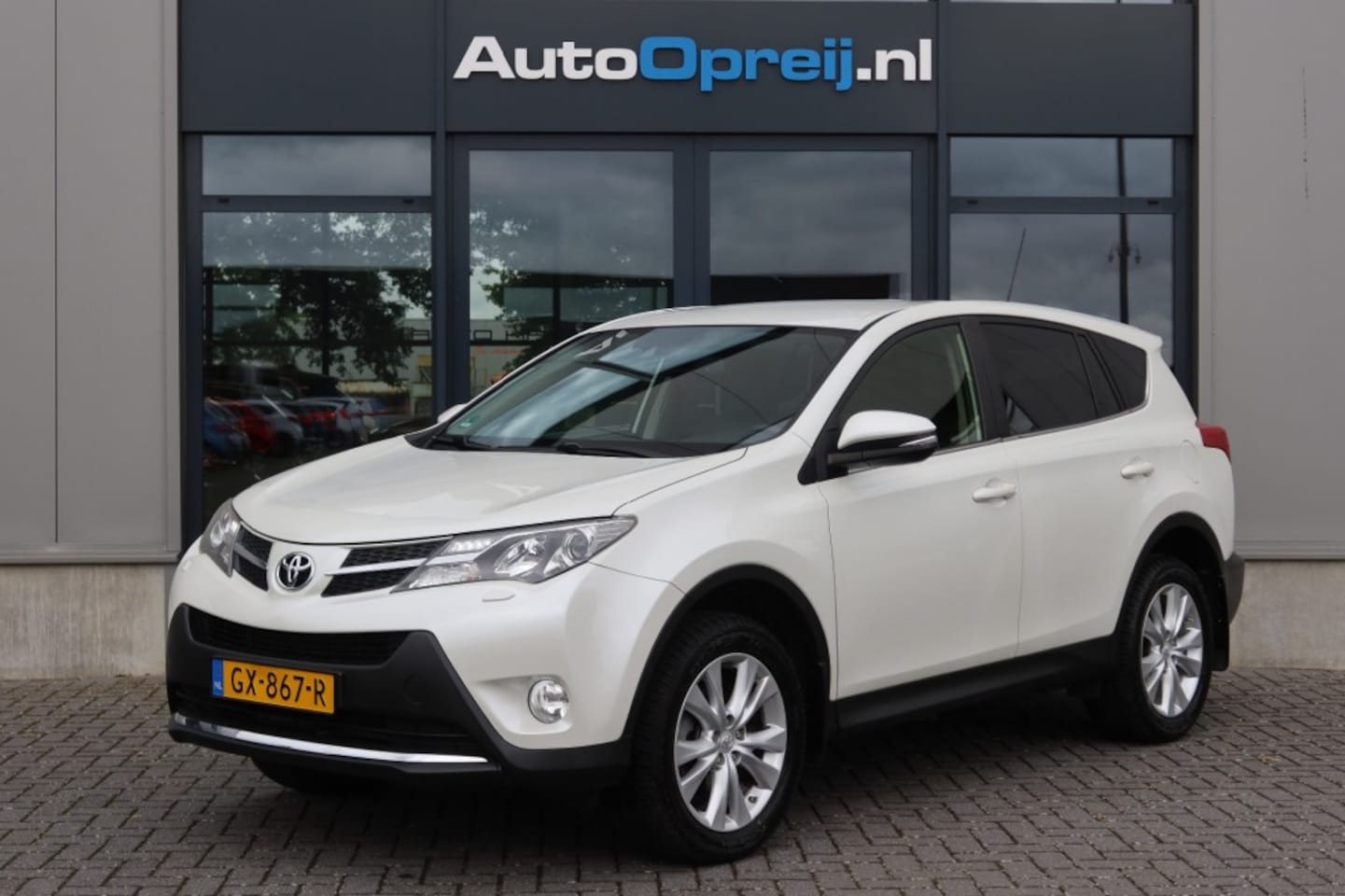 Toyota RAV4 - 2.0 VVT-i 4WD Executive Business AUTOMAAT NAVI, Camera, Leder, Trekhaak - AutoWereld.nl